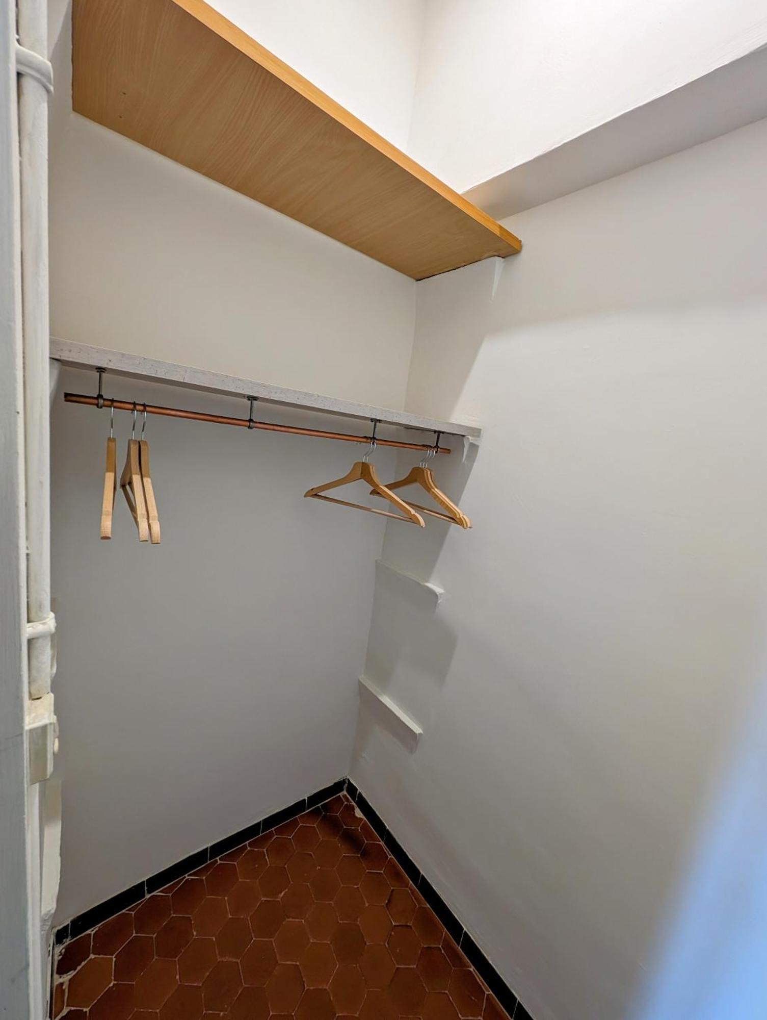 Maison De Style Confort, Position Ideale, Avec Clim Et Petit Exterieur Orange (Vaucluse)
